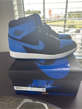 Air Jordan 1 Retro High OG - Black & Royal Blue